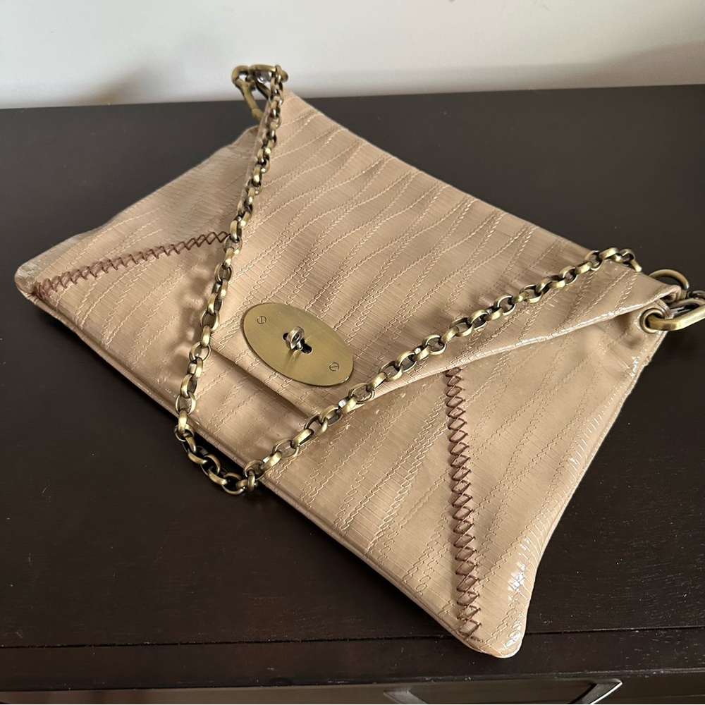 Carla Mancini Shoulder Bag / Envelope Clutch Patent Leather with Chain Strap